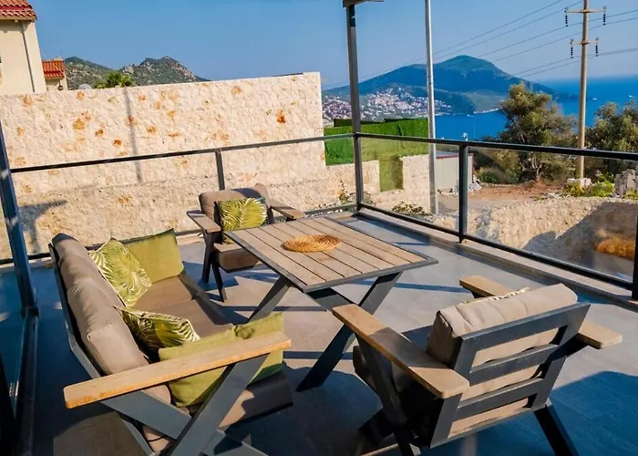 Waterfall 2 Villa Kas